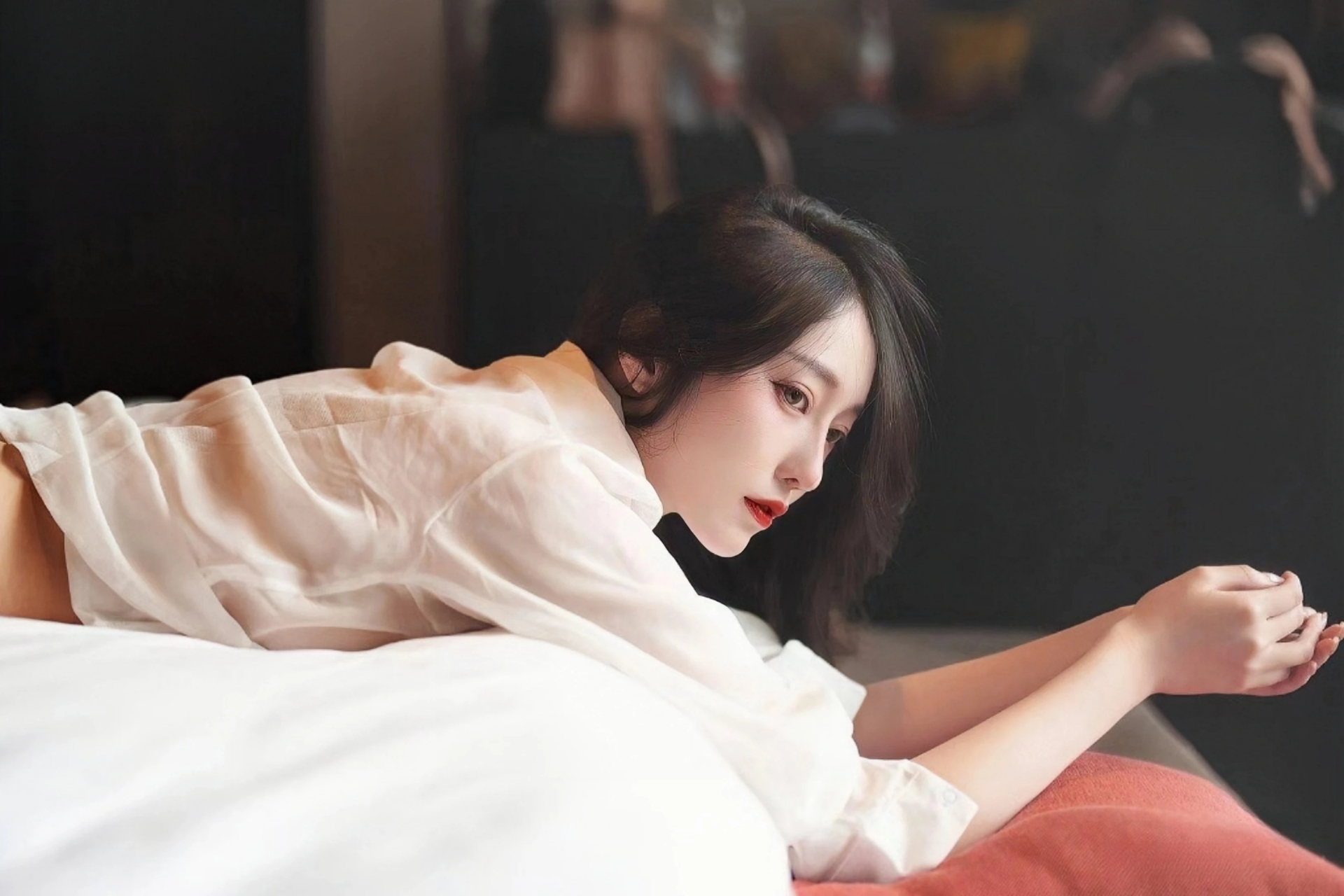 浙江渔船在国际海域救援台湾渔船 国台办：两岸同胞的亲情割不断、挡不住